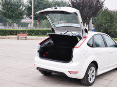 2014款 两厢经典 1.8L 自动 酷白典藏版