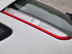2014款 两厢经典 1.8L 自动 酷白典藏版