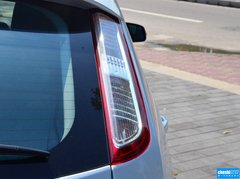2014款 两厢经典 1.8L 自动 酷白典藏版