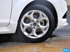 2014款 两厢经典 1.8L 自动 酷白典藏版