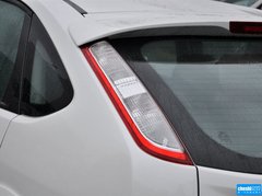 2014款 两厢经典 1.8L 自动 酷白典藏版