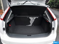 2014款 两厢经典 1.8L 自动 酷白典藏版