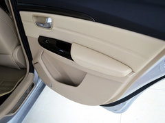 2015款 1.5L 手动 豪华型