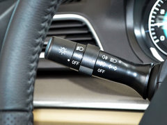 2015款 1.5L 手动 豪华型