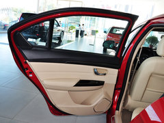 2015款 1.5L 手动 豪华型