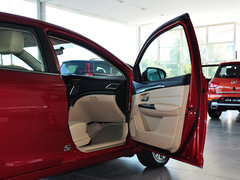 2015款 1.5L 手动 豪华型