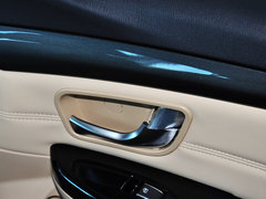 2015款 1.5L 手动 豪华型