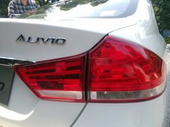 2015款 1.6L 自动 尊享型