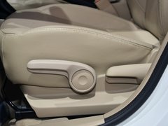 2015款 1.6L 自动 尊享型