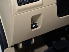 2015款 1.6L 自动 尊享型