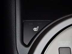 2015款 2.0L 自动 两驱版Premium 5座
