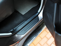 2015款 2.4L 手动 两驱精英版 5座