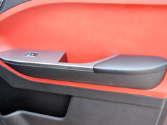 2015款 2.4L 手动 两驱精英版 5座