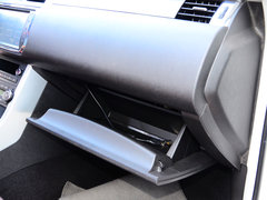 2015款 2.4L 手动 两驱精英版 5座
