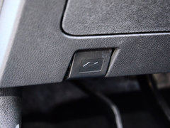 2015款 2.4L 手动 两驱精英版 5座