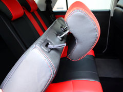 2015款 2.4L 手动 两驱精英版 5座