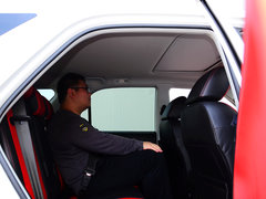 2015款 2.4L 手动 两驱精英版 5座