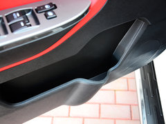 2015款 2.4L 手动 两驱精英版 5座