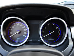2015款 2.4L 手动 两驱精英版 5座
