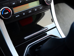 2015款 2.4L 手动 两驱精英版 5座