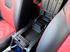 2015款 2.4L 手动 两驱精英版 5座