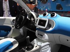 2015款 1.0 MHD 新年特别版