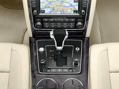 2014款 3.0L 行政型（汽油版）