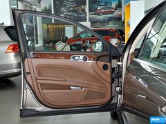 2014款 3.0L 行政型（汽油版）