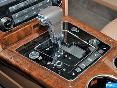 2014款 3.0L 行政型（汽油版）