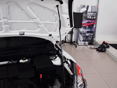 2015款 三厢1.6L 自动 精英型