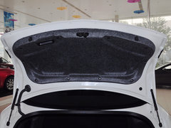 2015款 三厢1.6L 自动 精英型