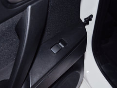 2015款 三厢1.6L 自动 精英型