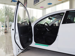2015款 三厢1.6L 自动 精英型
