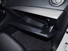 2015款 三厢1.6L 自动 精英型