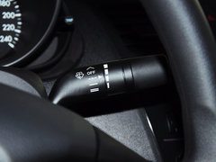 2015款 三厢1.6L 自动 精英型