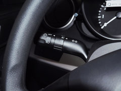 2015款 三厢1.6L 自动 精英型