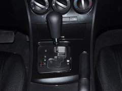 2015款 三厢1.6L 自动 精英型