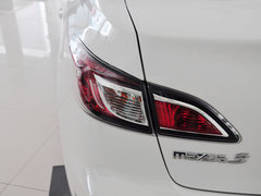 2015款 三厢1.6L 自动 精英型