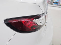 2015款 三厢1.6L 自动 精英型