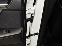 2015款 两厢 1.6L 自动 精英型