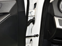 2015款 两厢 1.6L 自动 精英型