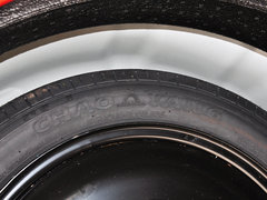 2015款 两厢 1.6L 自动 精英型