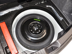 2015款 两厢 1.6L 自动 精英型