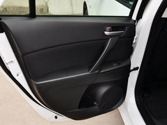 2015款 两厢 1.6L 自动 精英型
