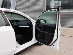 2015款 两厢 1.6L 自动 精英型