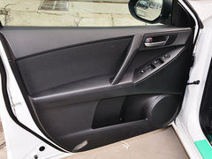 2015款 两厢 1.6L 自动 精英型