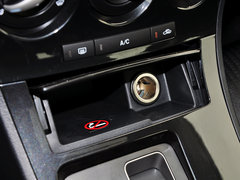 2015款 两厢 1.6L 自动 精英型