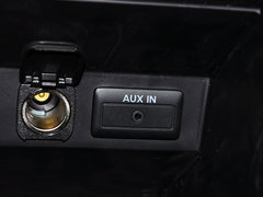 2015款 两厢 1.6L 自动 精英型