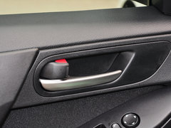 2015款 两厢 1.6L 自动 精英型