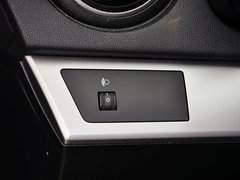2015款 两厢 1.6L 自动 精英型